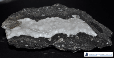 Natroliet - Aufnahme des Minerals