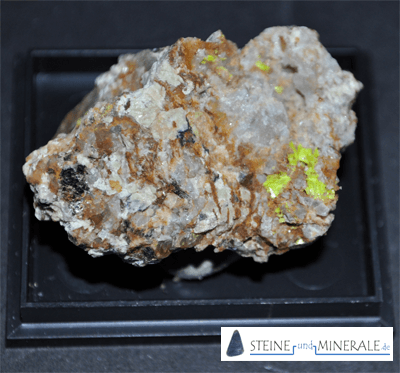 Uranocircite - Mineral und Kristalle