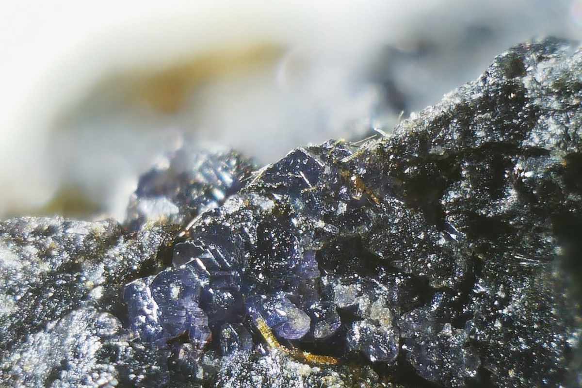 blau-violetter Cordierit